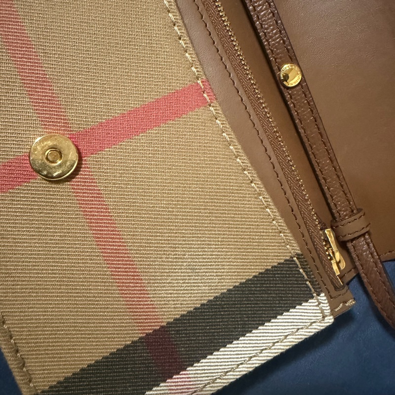 BURBERRY 巴寶莉 英系經典棉麻格紋拼接手機多卡零錢晚宴包斜背包-5