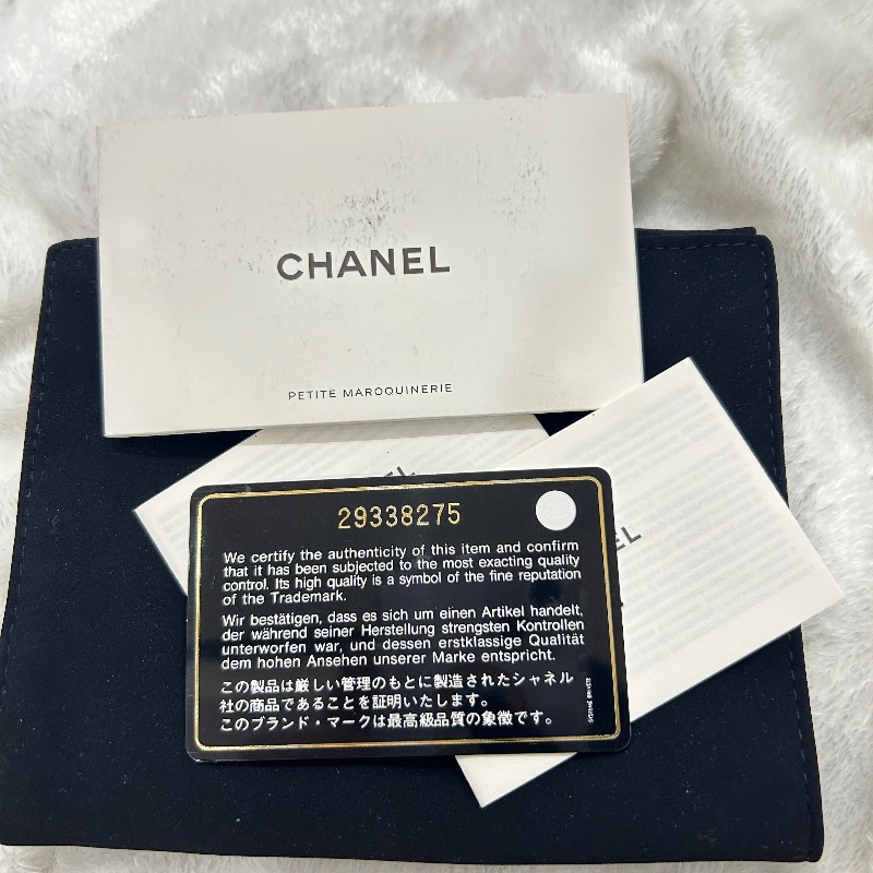 Chanel 黑色荔枝紋皮 CF 銀色 LOGO 三折短夾-3