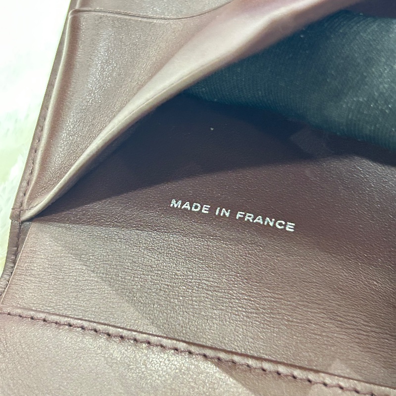 Chanel 黑色荔枝紋皮 CF 銀色 LOGO 三折短夾-23