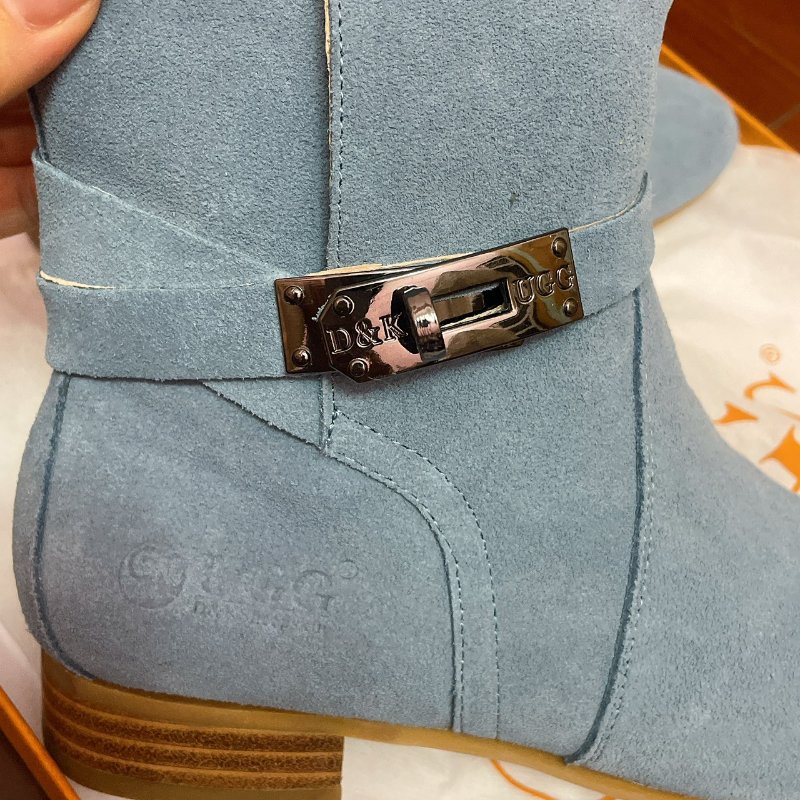 UGG DK308 防潑水雪靴-4