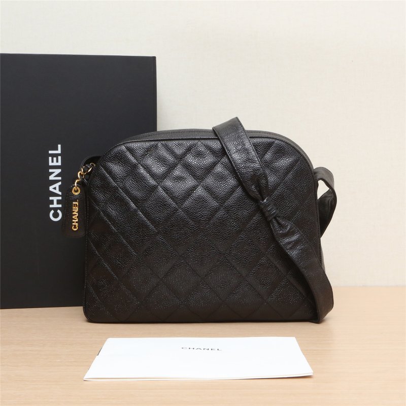 CHANEL 中古愛心耳夾肩背包-0