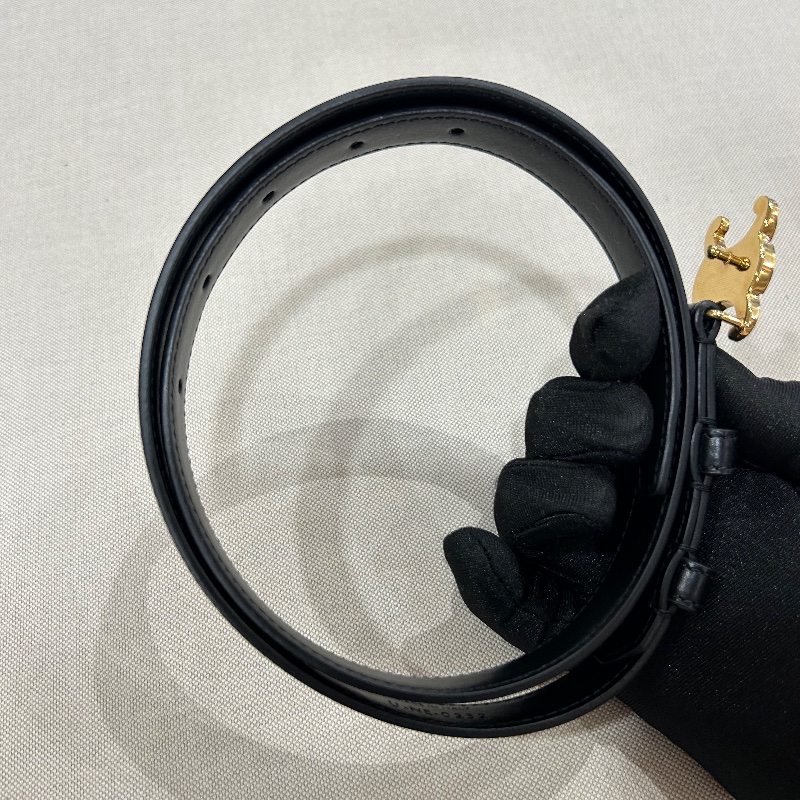 Celine 凱旋門扣是牛皮革腰帶-9