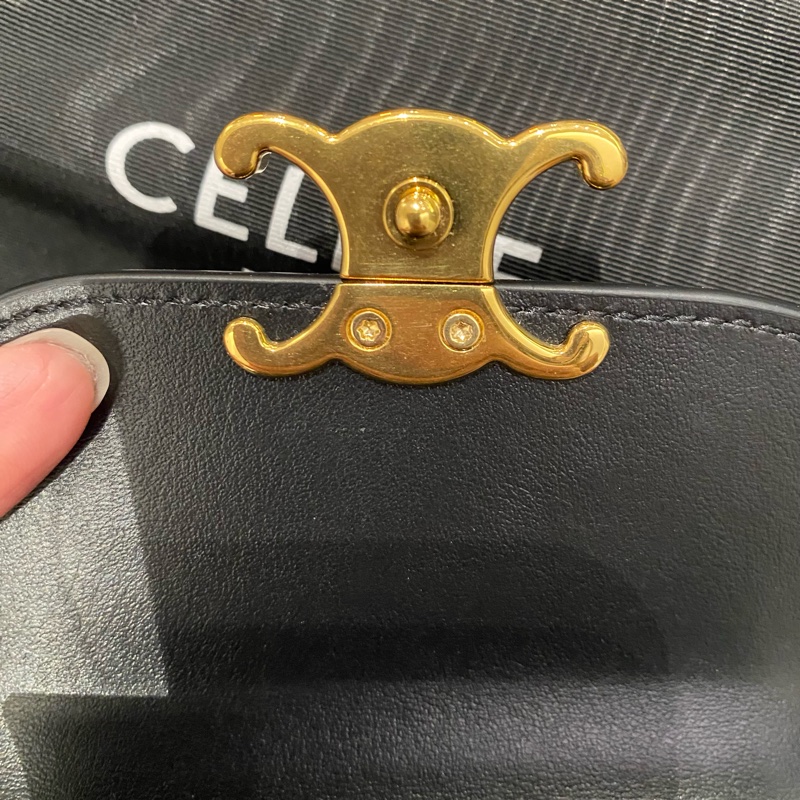 Celine 黑牛皮凱旋門釦三折短夾-7