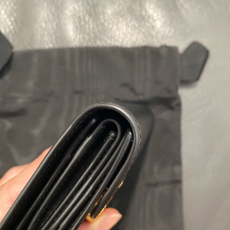 Celine 黑牛皮凱旋門釦三折短夾-15