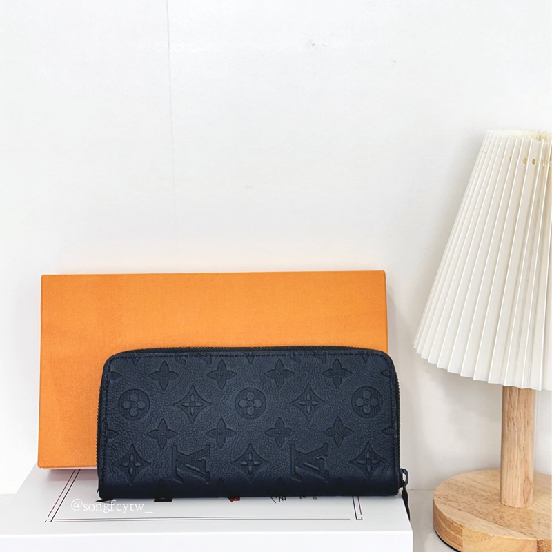 Louis Vuitton｜LV 男款 壓紋 拉鏈長夾-0