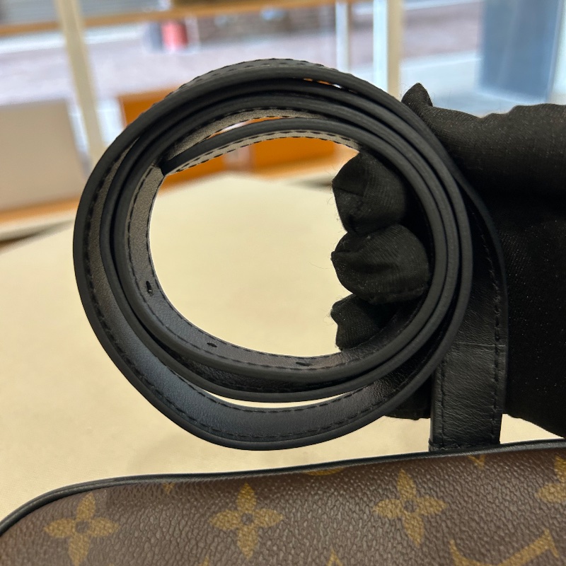 LV Christopher 老花拉鍊斜背包相機包 M69404-29