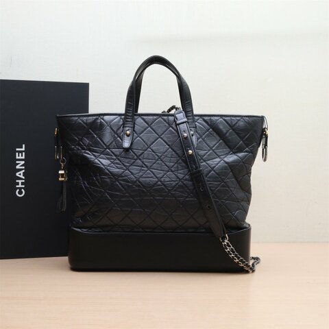 CHANEL 中古胸針肩背包