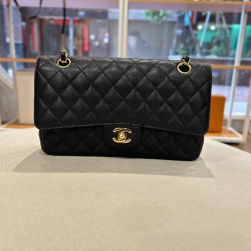 Chanel 中型經典雙翻蓋魚子醬粒面皮革肩背包-5