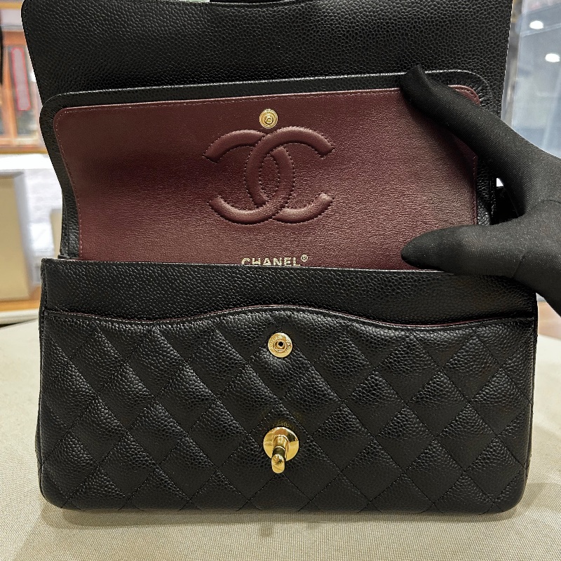 Chanel 中型經典雙翻蓋魚子醬粒面皮革肩背包-20