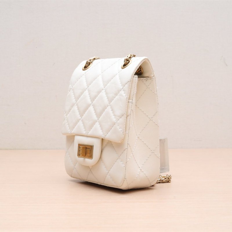 CHANEL 中古Jennie同款冰格腋下包黑色羊皮7開金扣肩背包-3