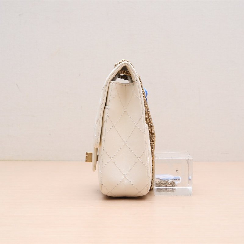 CHANEL 中古Jennie同款冰格腋下包黑色羊皮7開金扣肩背包-4