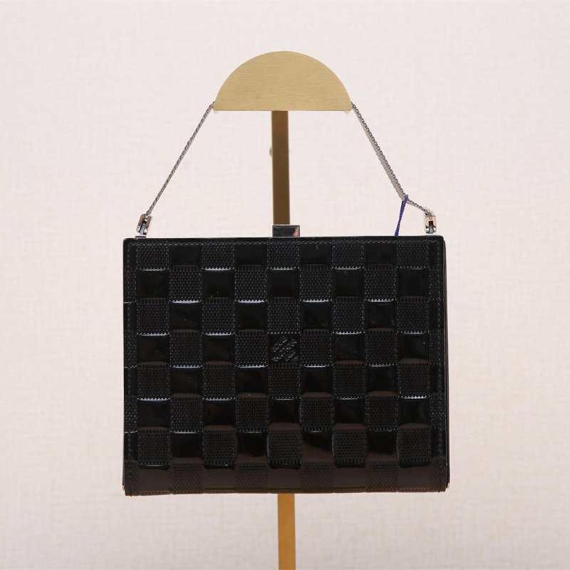 CHANEL 中古圓餅擋臉包黑白肩背包-0