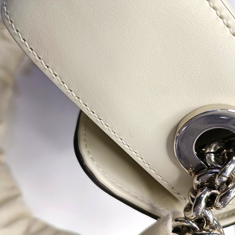 GUCCI Petite 迷你 白色牛皮斜挎包單肩包手提包 銀色五金 可拆卸肩帶 9.8新-10