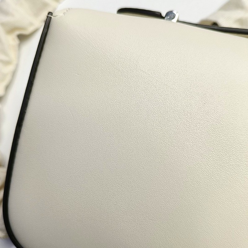 GUCCI Petite 迷你 白色牛皮斜挎包單肩包手提包 銀色五金 可拆卸肩帶 9.8新-11