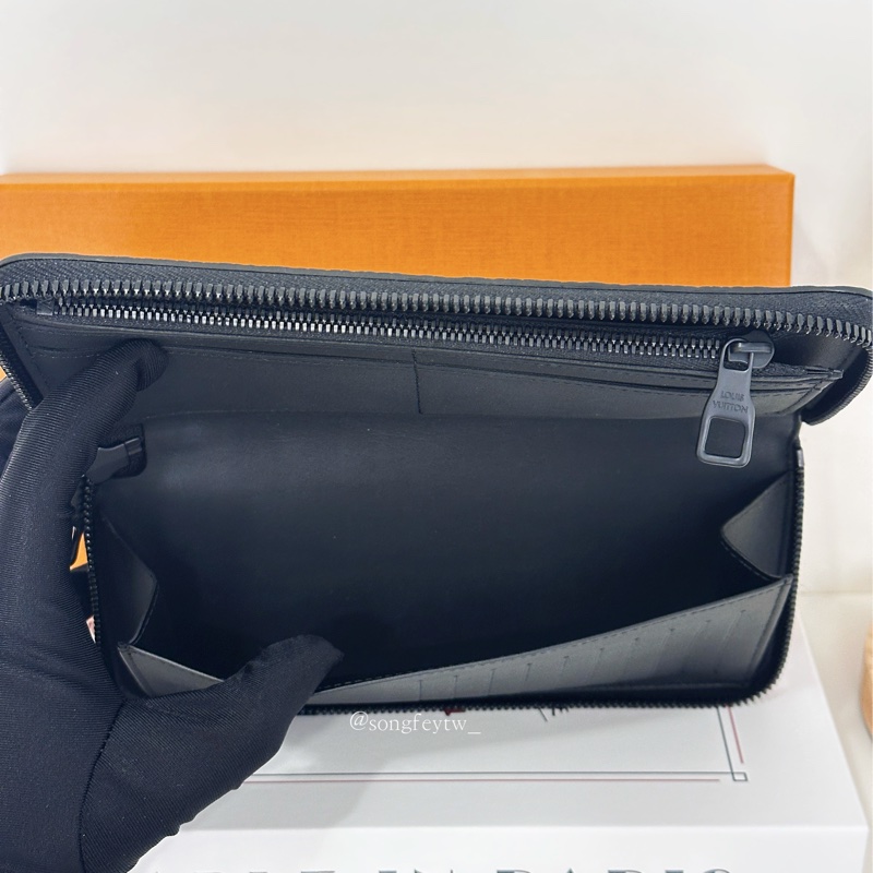 LV 男款 壓紋 拉鏈長夾-5