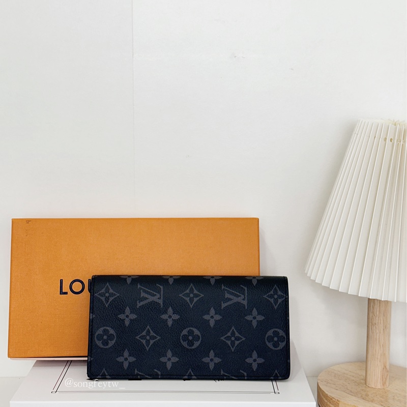 LV 經典老花 對開兩折長夾-0