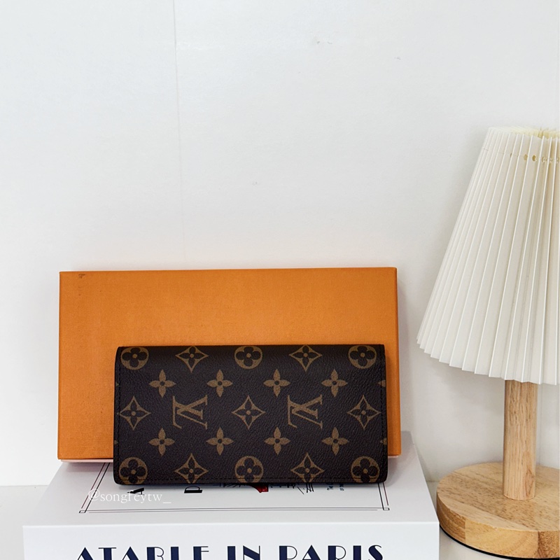 LV 經典老花 對開兩折長夾-0