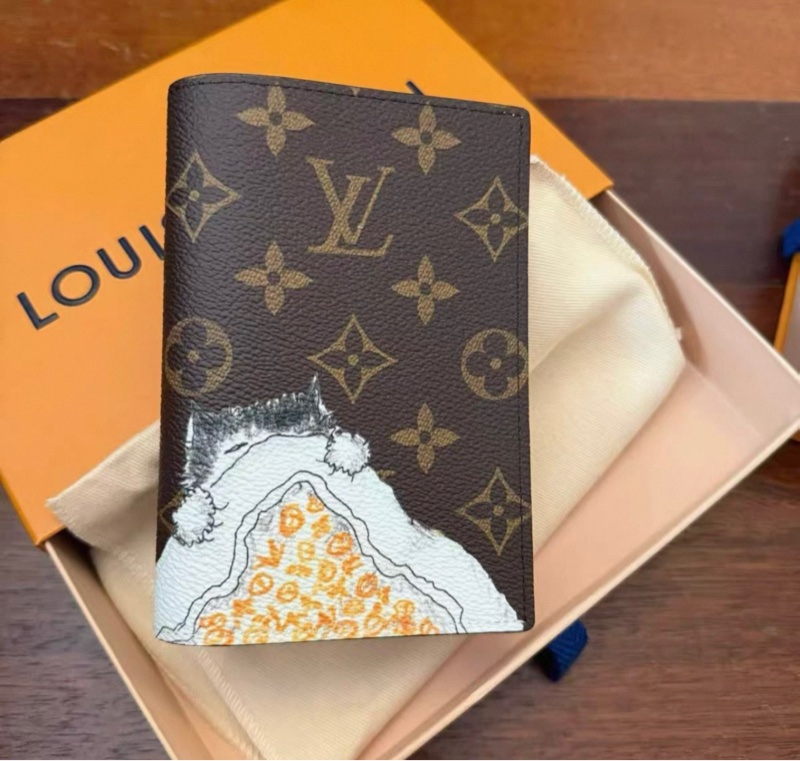 LV x Grace Coddington 聯名款 Catogram貓貓 護照包-0