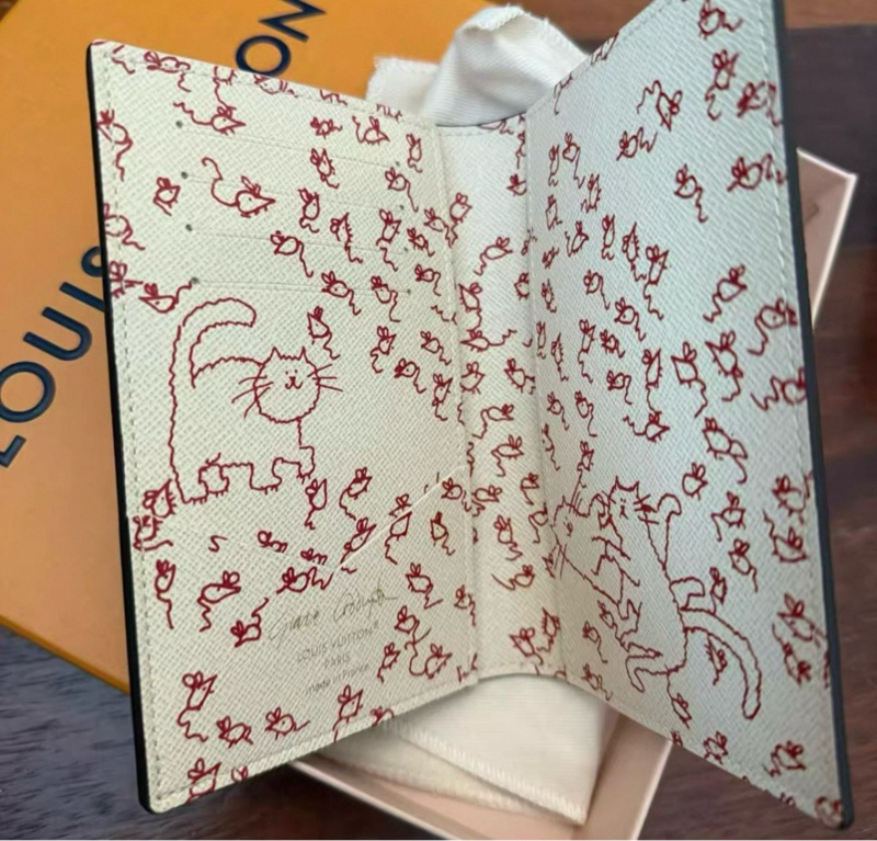 LV x Grace Coddington 聯名款 Catogram貓貓 護照包-1