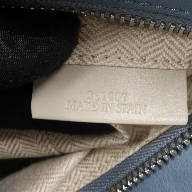 LOEWE 牛皮皮革Puzzle Medium銀扣手挽肩背兩用袋-14