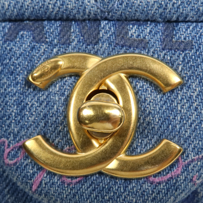 CHANEL 牛仔布Chain Shoulder Bag金扣鏈帶肩背袋-11