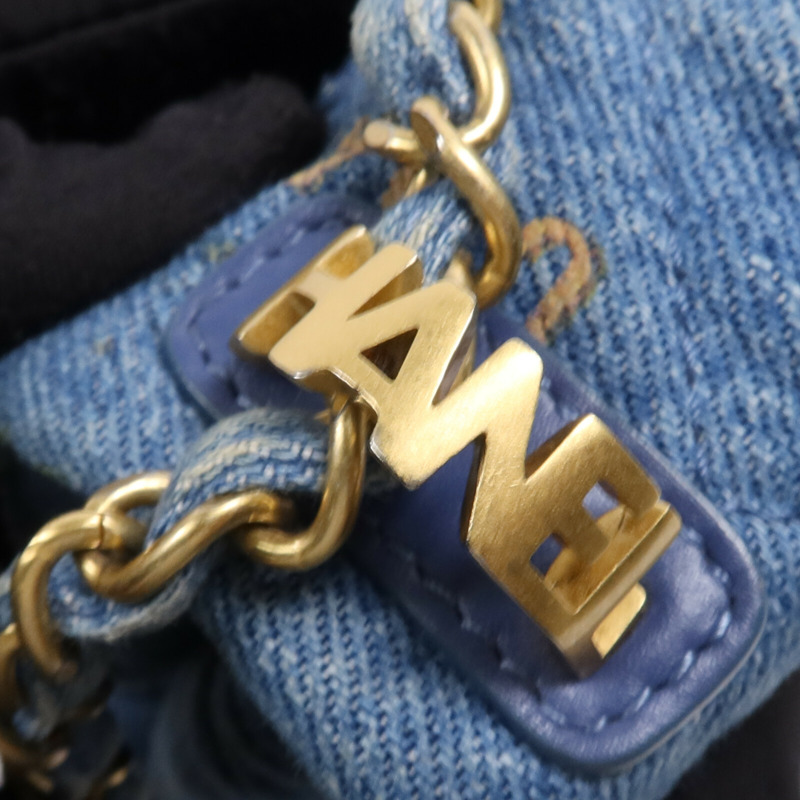 CHANEL 牛仔布Chain Shoulder Bag金扣鏈帶肩背袋-13