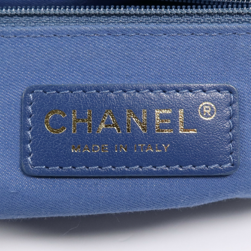 CHANEL 牛仔布Chain Shoulder Bag金扣鏈帶肩背袋-16