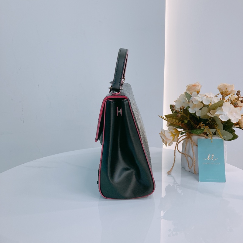 MS0366 LOUIS VUITTON 路易威登樹皮紋牛皮兩用翻蓋式包包CLUNY PM EPI-3