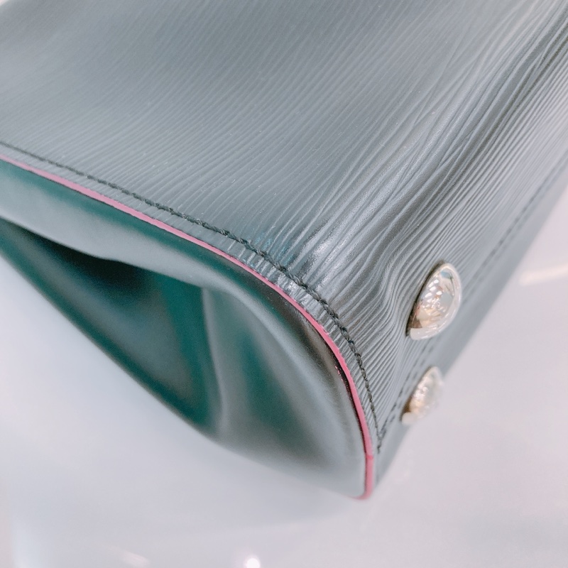 MS0366 LOUIS VUITTON 路易威登樹皮紋牛皮兩用翻蓋式包包CLUNY PM EPI-6