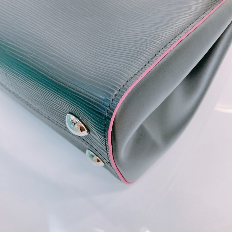 MS0366 LOUIS VUITTON 路易威登樹皮紋牛皮兩用翻蓋式包包CLUNY PM EPI-8