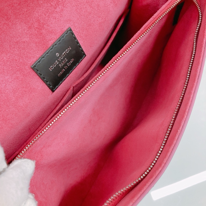 MS0366 LOUIS VUITTON 路易威登樹皮紋牛皮兩用翻蓋式包包CLUNY PM EPI-16