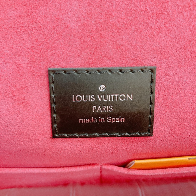 MS0366 LOUIS VUITTON 路易威登樹皮紋牛皮兩用翻蓋式包包CLUNY PM EPI-18