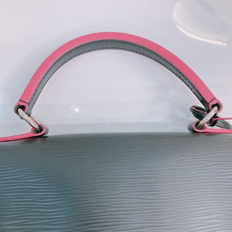 MS0366 LOUIS VUITTON 路易威登樹皮紋牛皮兩用翻蓋式包包CLUNY PM EPI-37