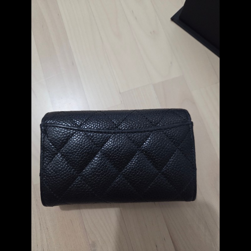 Chanel card holder-1