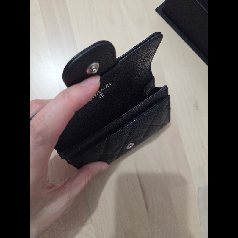 Chanel card holder-9