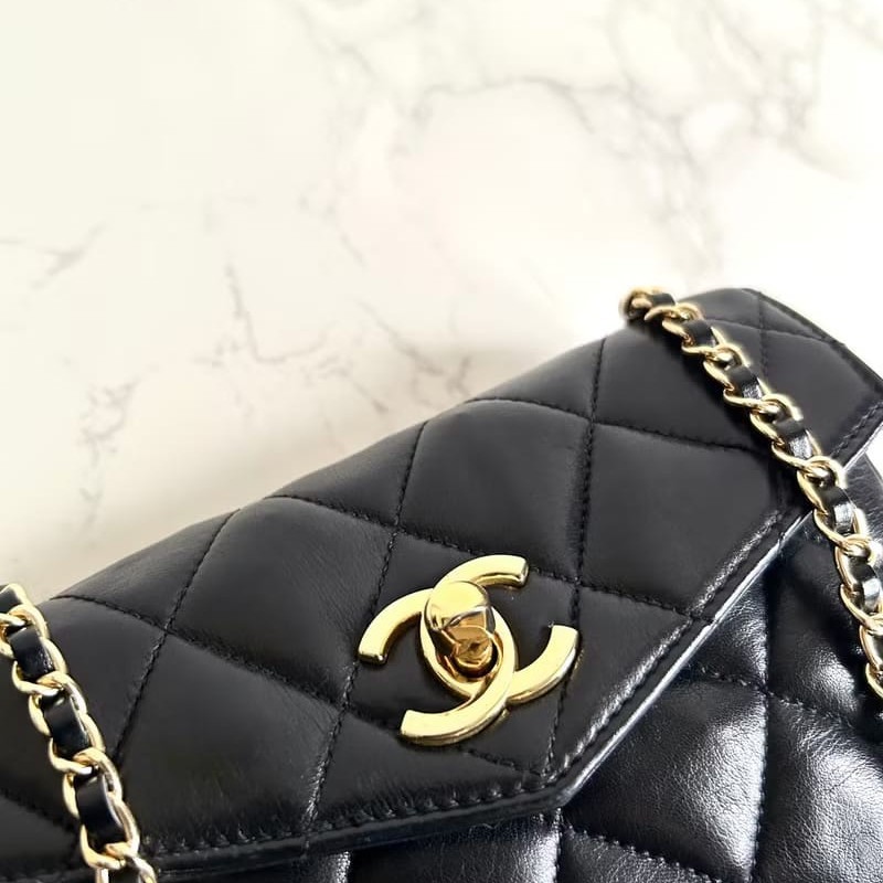 【LA LUNE】中古二手包 Chanel黑色旋轉金扣單肩包 斜背包 古董包 側背包小包-2