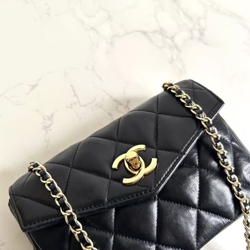 【LA LUNE】中古二手包 Chanel黑色旋轉金扣單肩包 斜背包 古董包 側背包小包-3