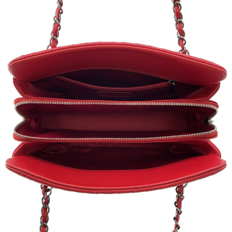 香奈兒鏈條手提包，飾有Coco標誌、人字紋和羊皮V形縫線-4