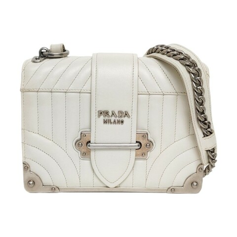 PRADA Cahier白色羊皮鉚釘絎縫斜挎包單肩包 銀色五金 可拆卸肩帶