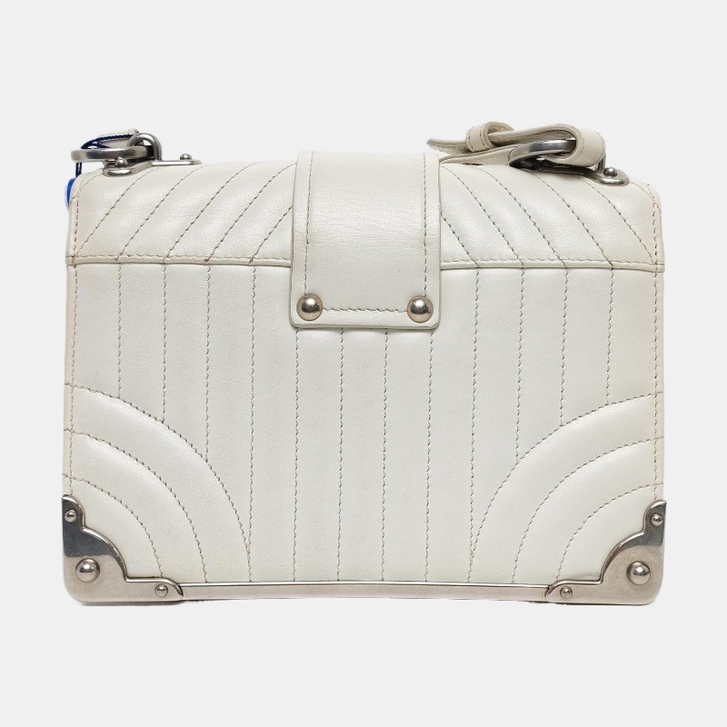 PRADA Cahier白色羊皮鉚釘絎縫斜挎包單肩包 銀色五金 可拆卸肩帶-4