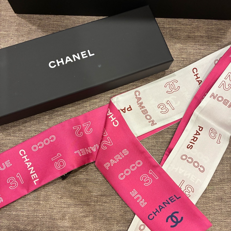 香奈兒Chanel 2025年品牌專屬生日禮🎁粉/白雙色twilly全新-5