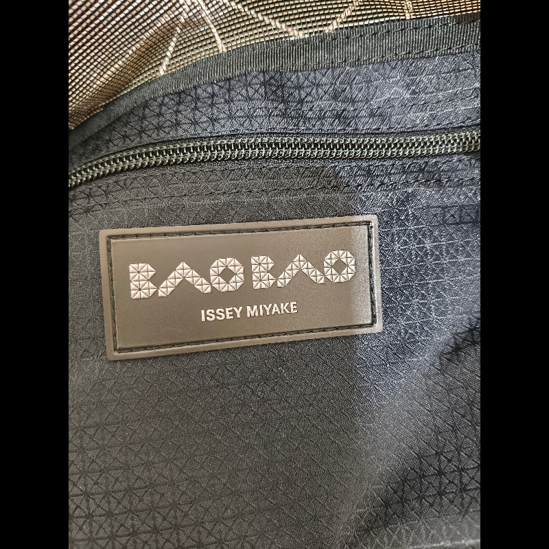 全新日本購回三宅一生issey miyake baobao carat 4×4大鑽石包-5