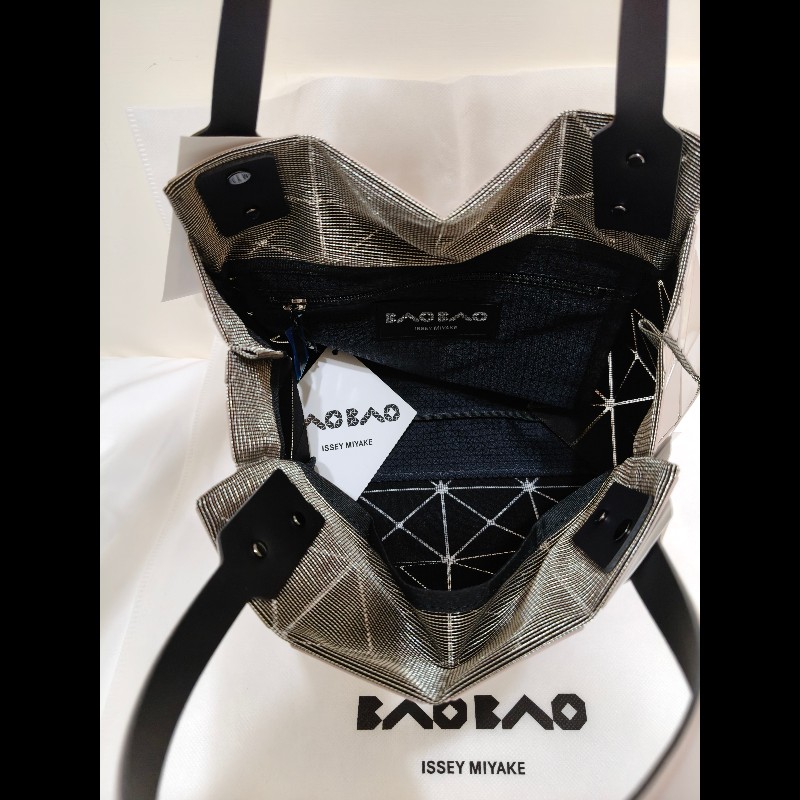 全新日本購回三宅一生issey miyake baobao carat 4×4大鑽石包-6