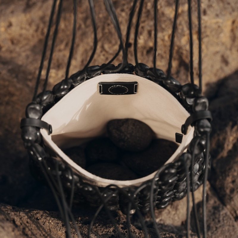 POLENE solé 鵝卵石手袋 黑色-8