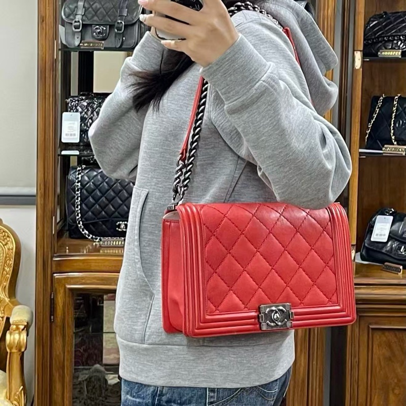 「JL精品代購」香奈兒紅色牛皮leboy 做舊五金-2