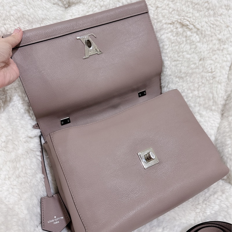 路易威登(Louis Vuitton)Lockme(手提肩背包)-2