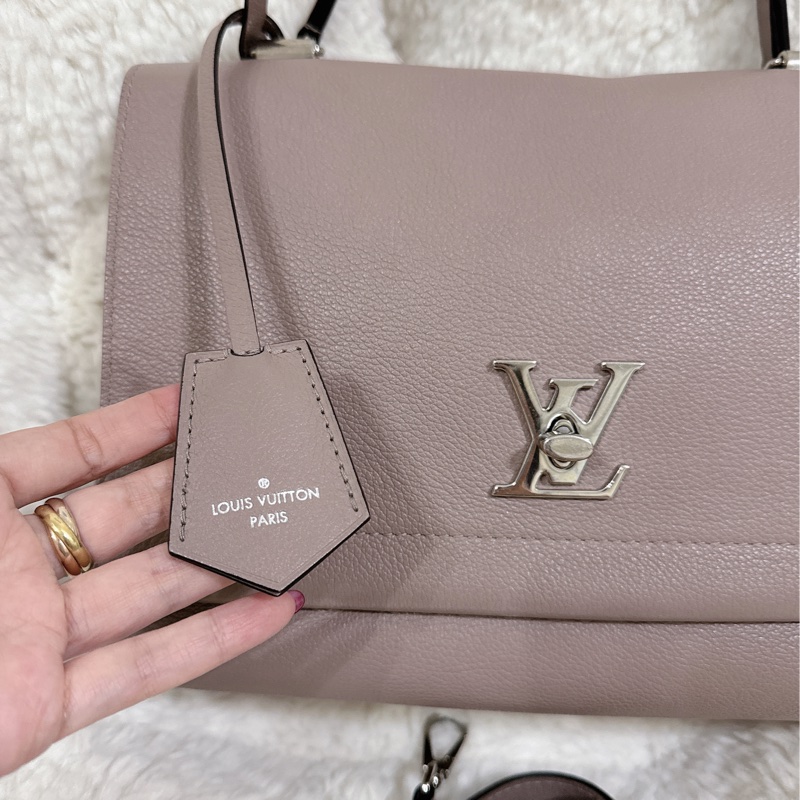 路易威登(Louis Vuitton)Lockme(手提肩背包)-28