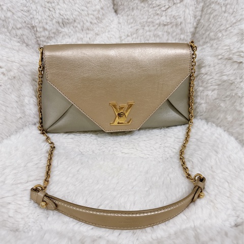 路易威登(Louis Vuitton)肩背包