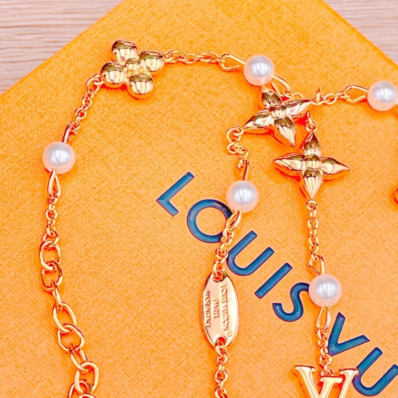 🌷Louis Vuitton*近全新* 珍珠經典老花logo長項鍊｜經典花紋✦fufu style 精品✦ 氣質款｜-4