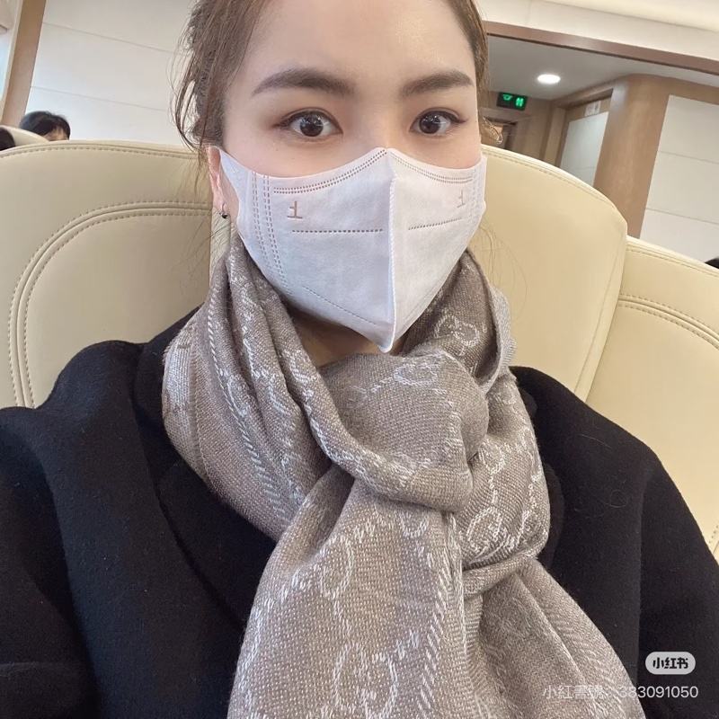 gucci 雙面 logo 羊絨 燕麥色 圍巾 披肩-5